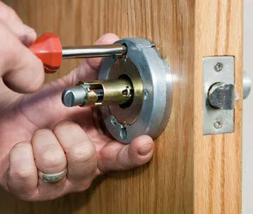 City Locksmith Store Jacksonville, FL 904-531-3230 - 13-New-Locks-Installation